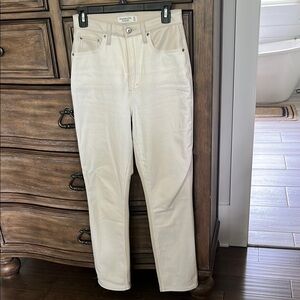 Cream High-Waisted Jeans